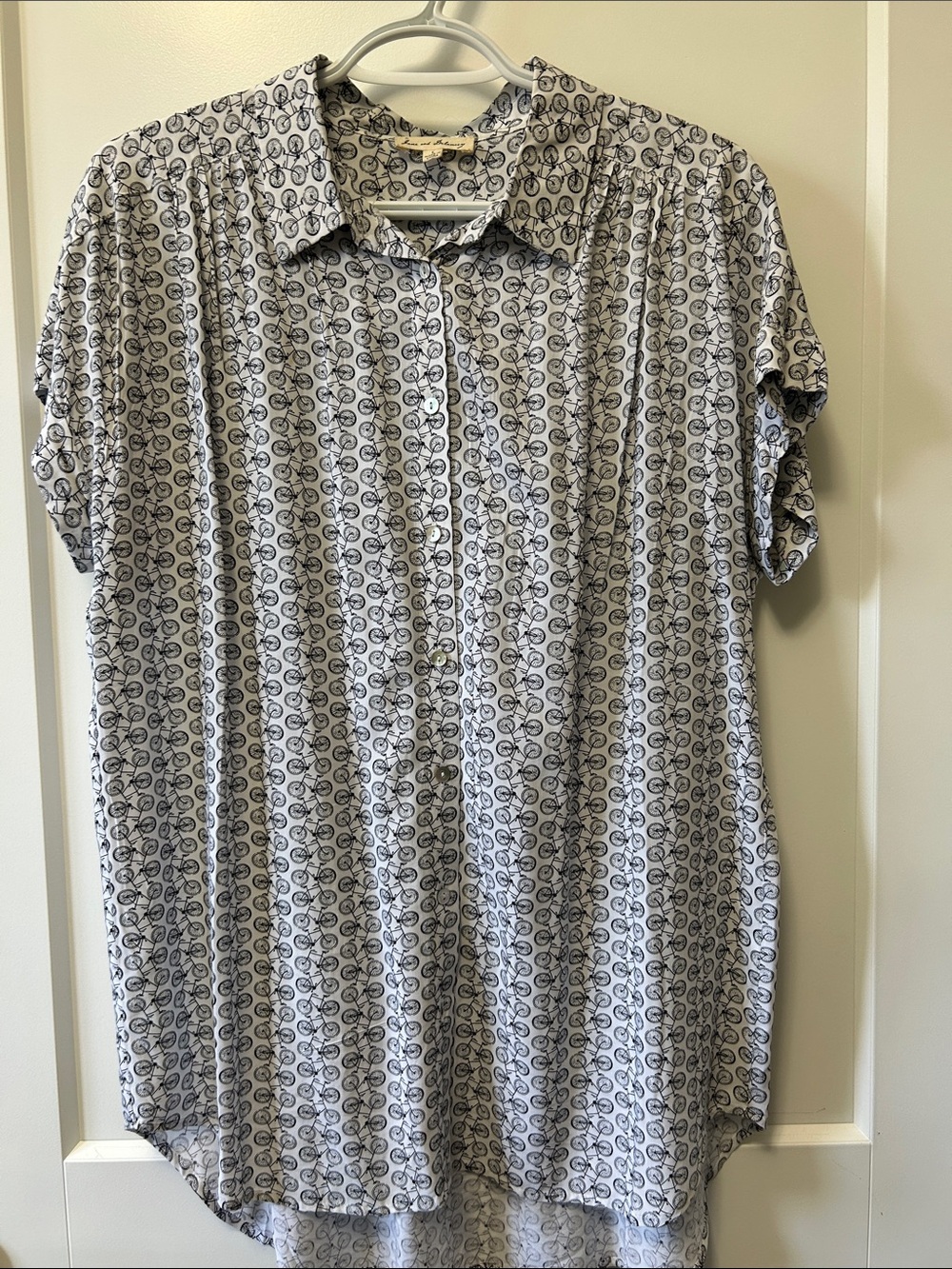 Jane and Delancey White Button-Front Shirt with black bicycle Motif